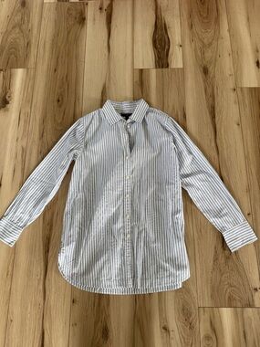 Banana Republic women’s button up
